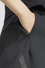 מכנסיים קצרים ממותגים לנשים | אדידס 