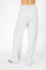 מכנסיים מחויטים מתרחבים | קנת קול