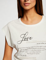 טישירט הדפס קצרה בצבע OFF WHITE - MASHBIR//365