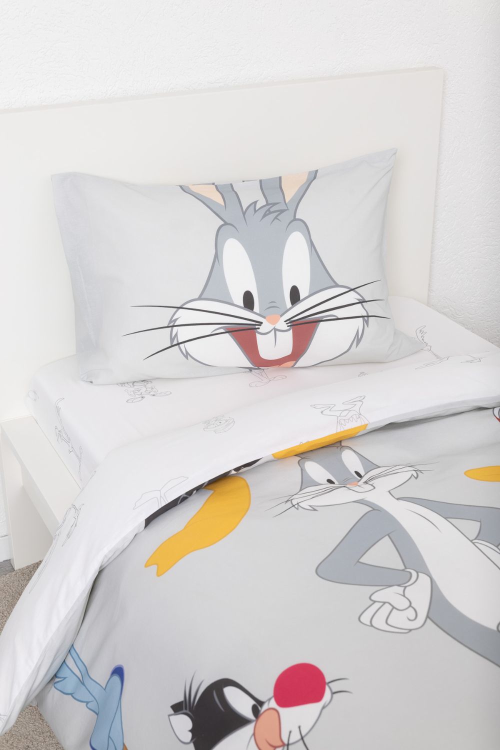 סט מצעים יחיד 90/200 דגם LOONEY TUNES