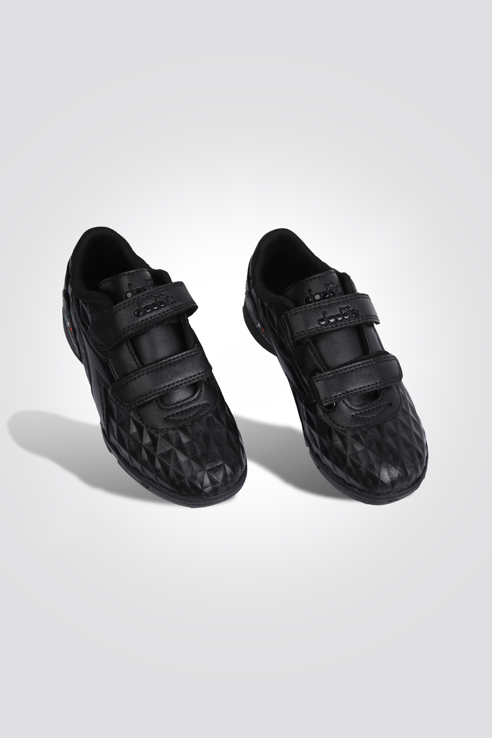 נעלי קטרגל לילדים TF ראול ולק בצבע שחור