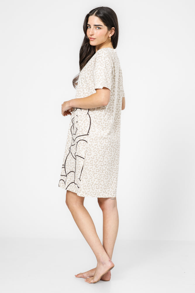 כותונת פו הדוב מנומרת בצבע בז'