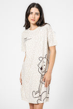 כותונת פו הדוב מנומרת בצבע בז'