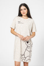 כותונת פו הדוב מנומרת בצבע בז'