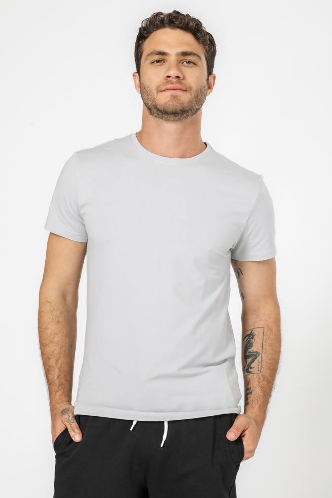 טישירט בצבע אפור