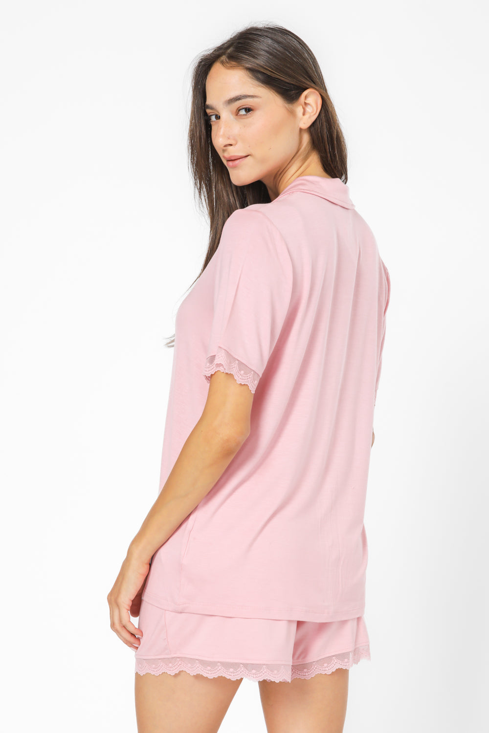 סט פיג’מה קצרה מכופתרת מודל בצבע ורוד