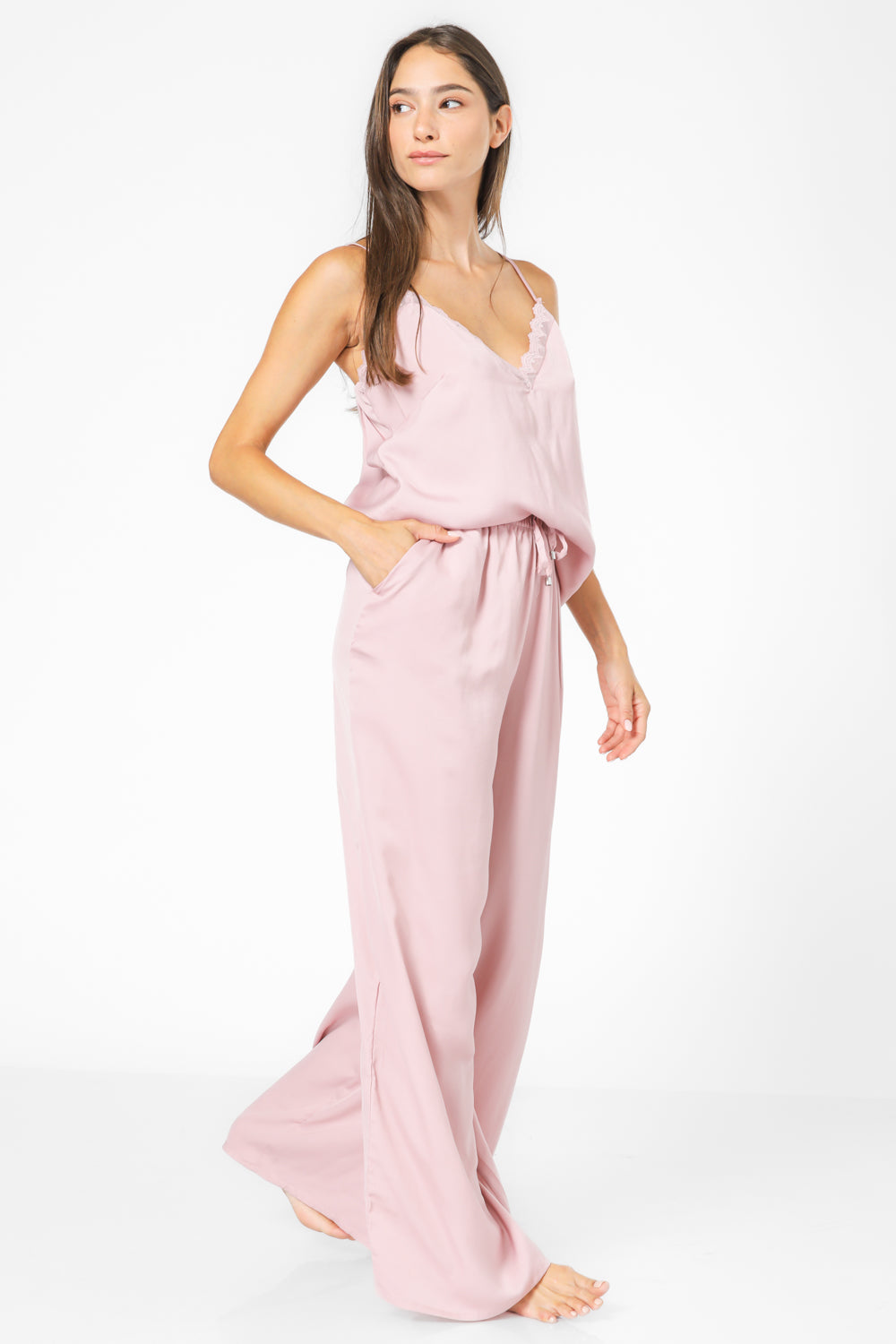 סט פיג’מה קצרה מבד סאטן CRYSTALS בצבע ורוד
