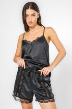 סט פיג’מה קצרה מבד סאטן