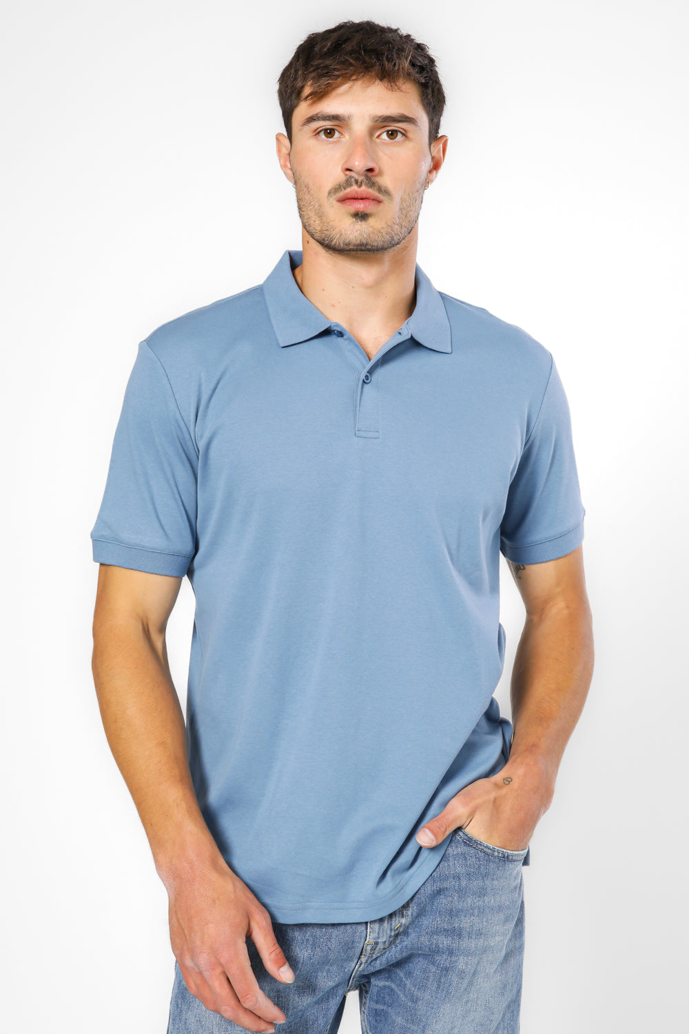 חולצת פולו קצרה צבע ג'ינס