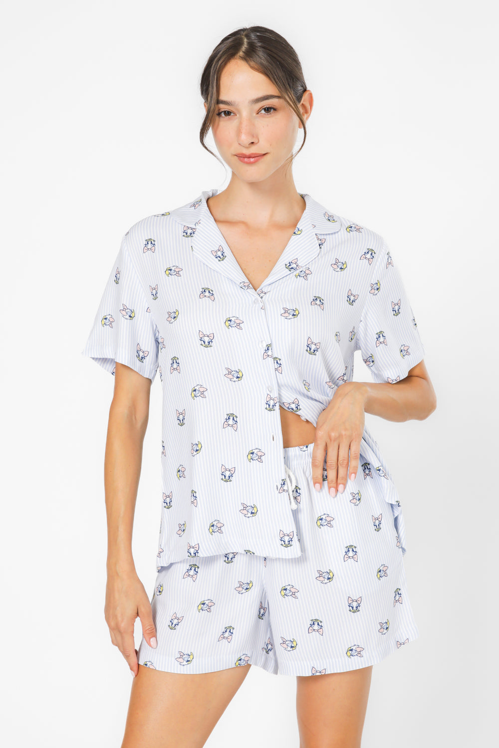 סט פיג’מה מכופתרת מבד אריג DAISY