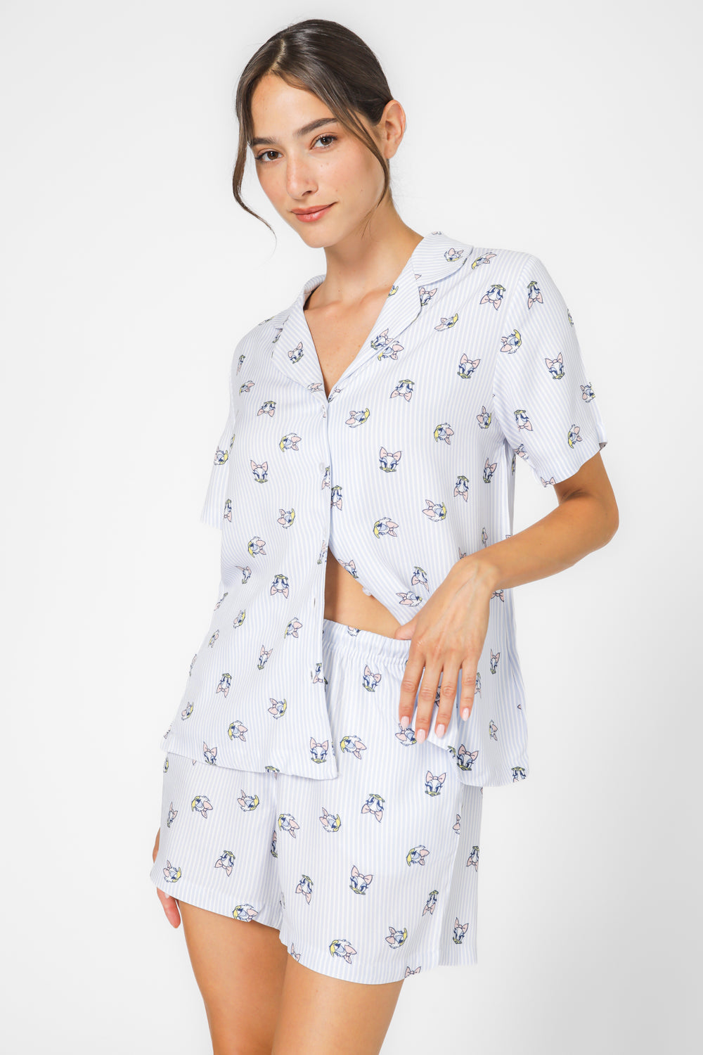 סט פיג’מה מכופתרת מבד אריג DAISY