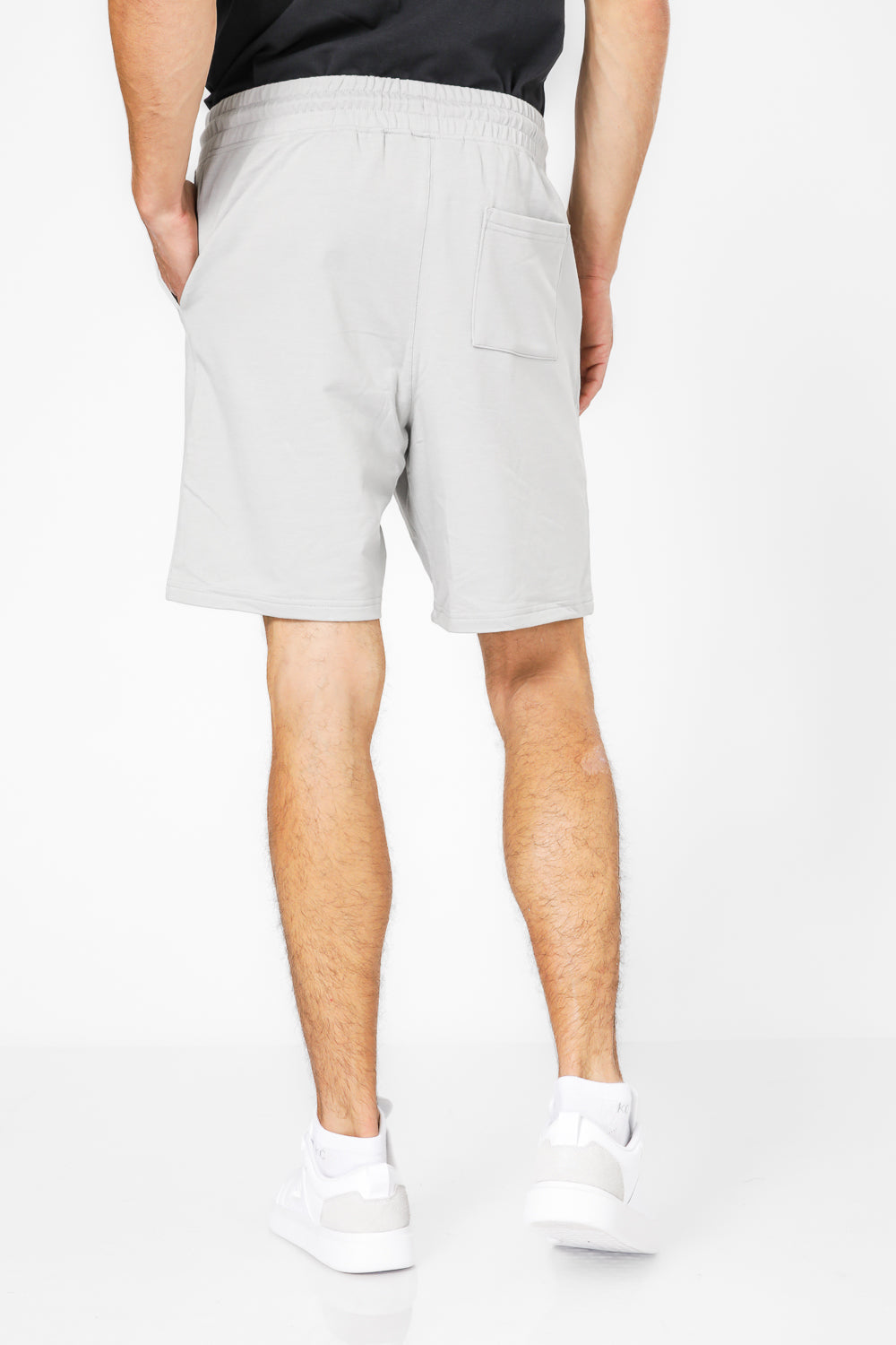 מכנסיים קצרים FRENCH TERRY בצבע אפור בהיר