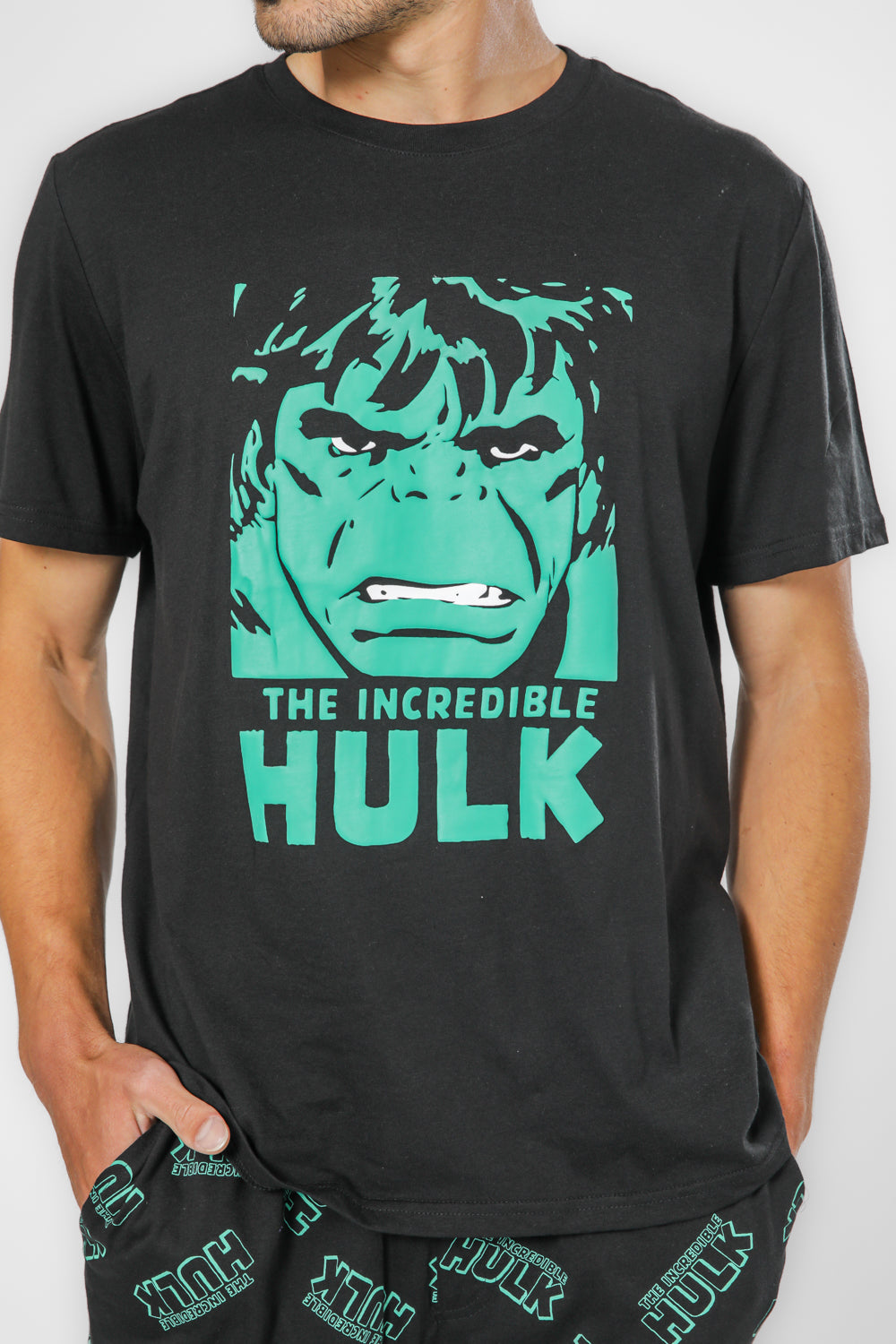 סט פיג'מה הענק הירוק בצבע שחור