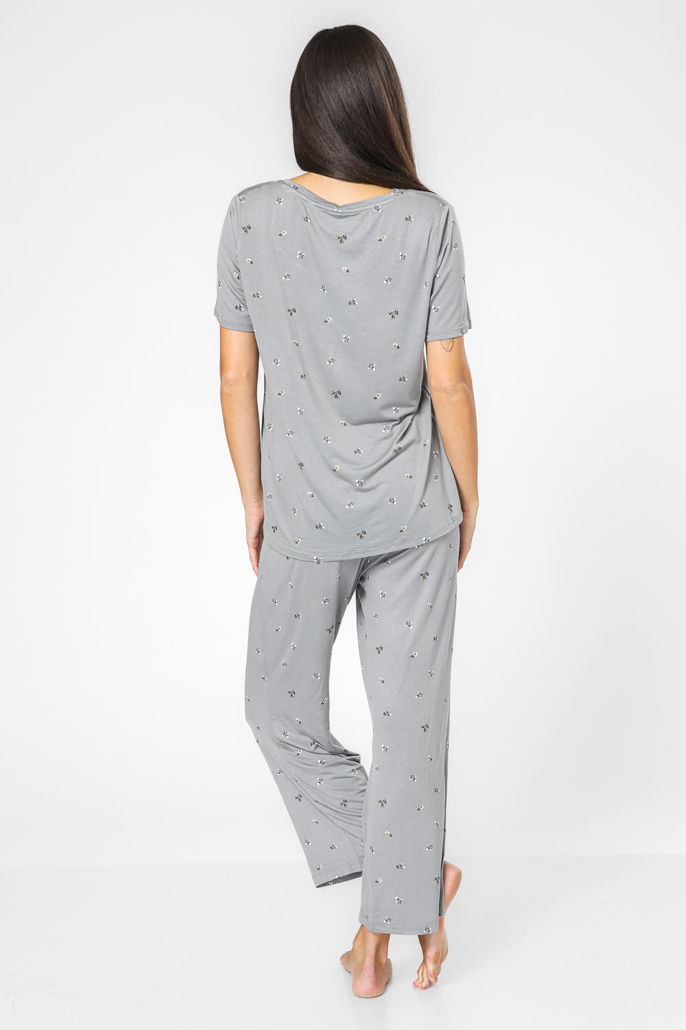 פיג’מה באורך 7/8 GOLDEN FLOWERS בצבע אפור