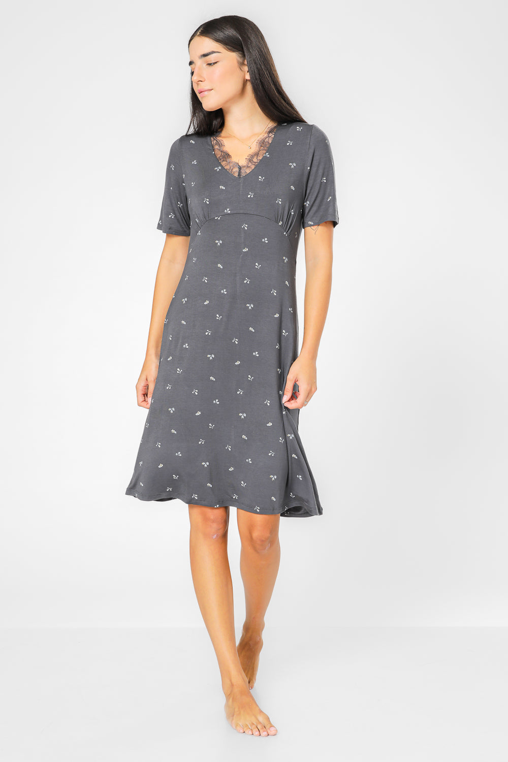 כותונת GOLDEN FLOWERS בצבע אפור