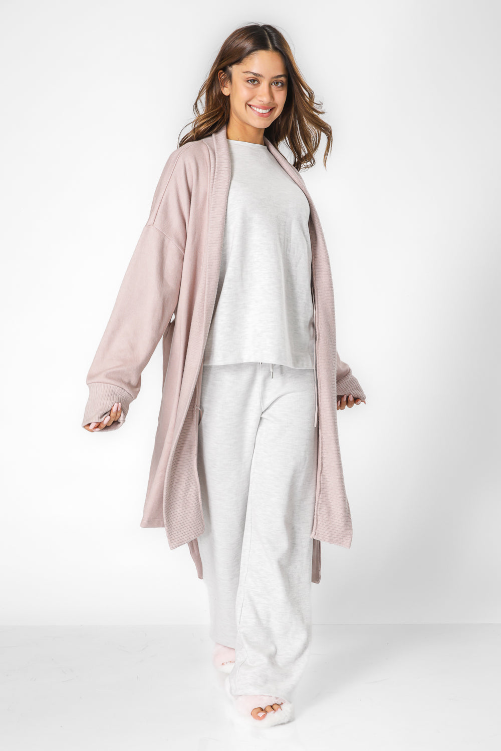 חלוק סרוג לנשים בצבע חום