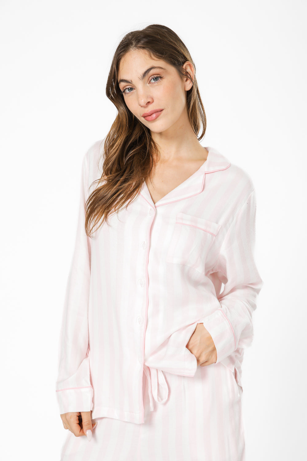 סט פיג’מה מכופתרת מבד פלנל בצבע ורוד