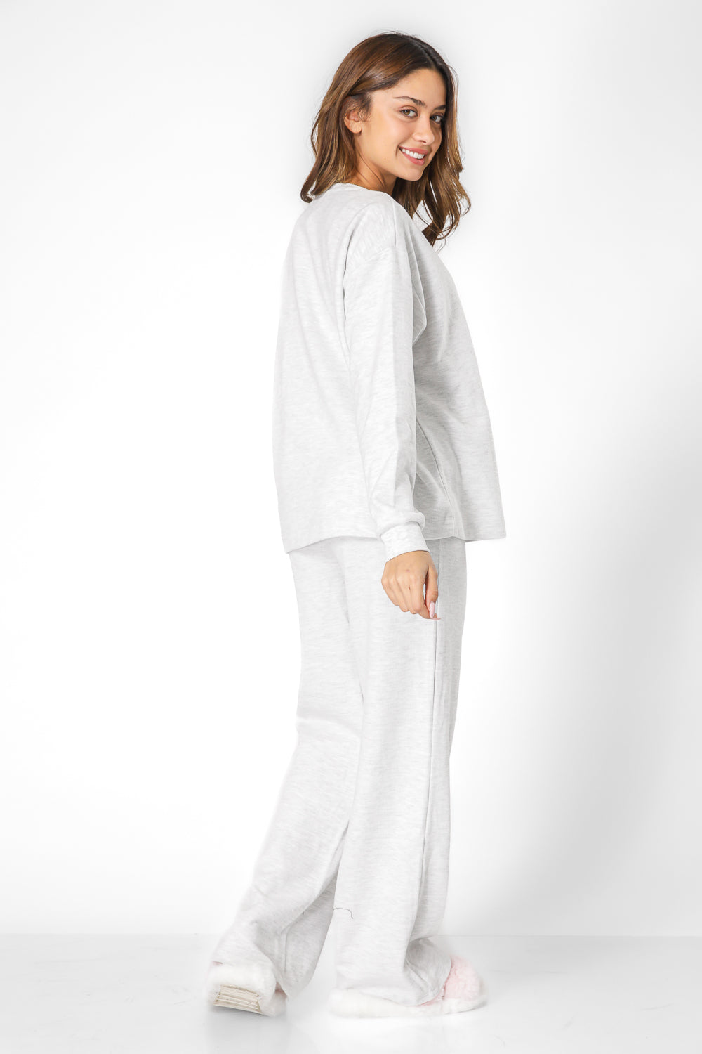סט פיג'מת מעבר בצבע אפור בהיר