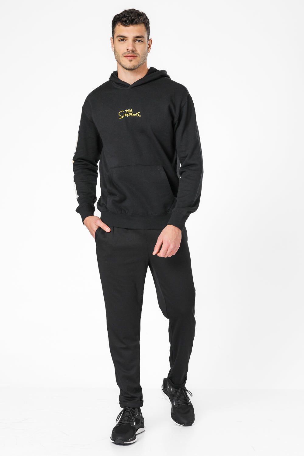 מכנסי פיקה ארוכים בגזרה צרה בצבע שחור