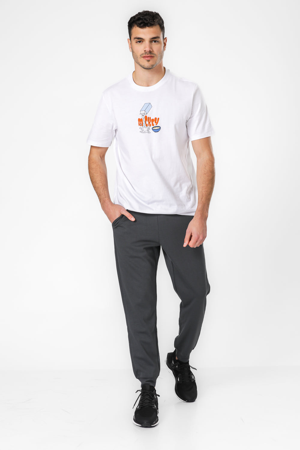 מכנסיים ארוכים מבד דק בצבע אפור כהה