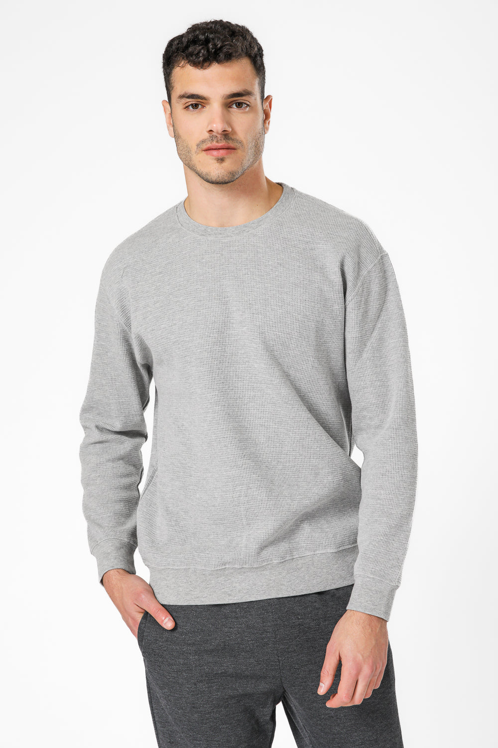 חולצה ארוכה מבד וופל בצבע אפור בהיר