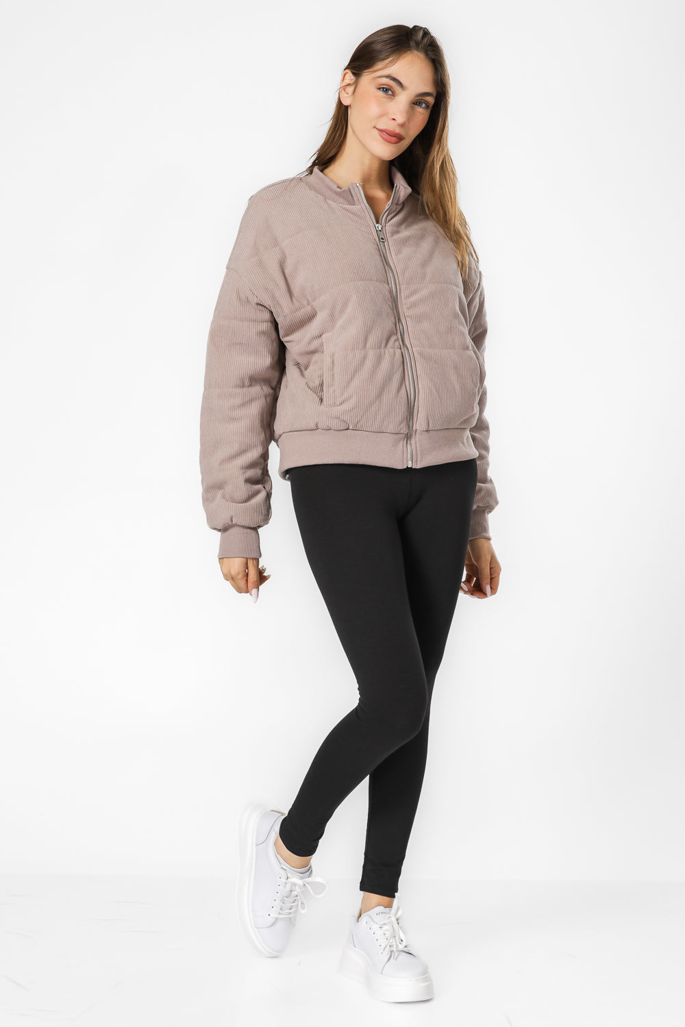 ג’קט קורדרוי לנשים בצבע בז'