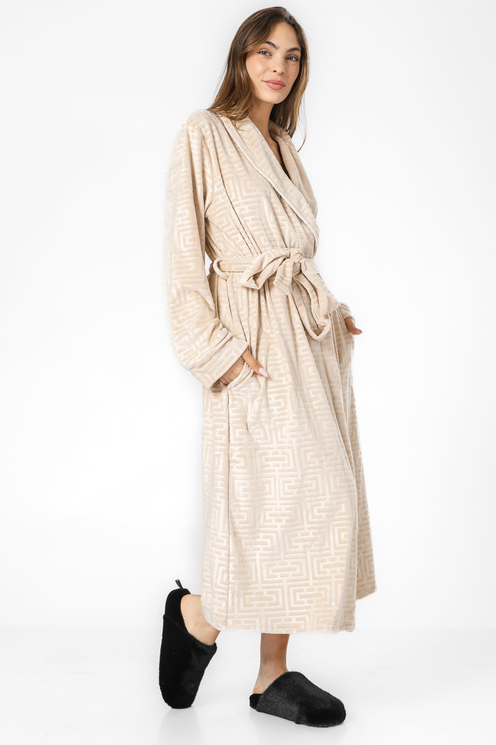 חלוק בית קטיפתי