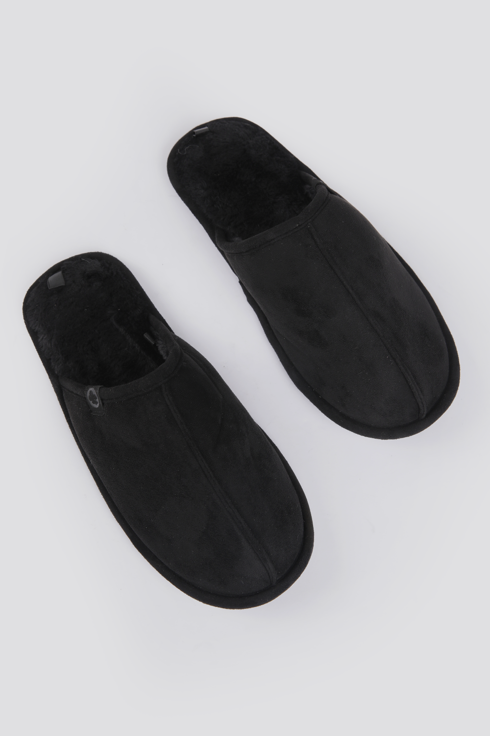 נעלי בית לגברים בצבע שחור דמוי פרווה