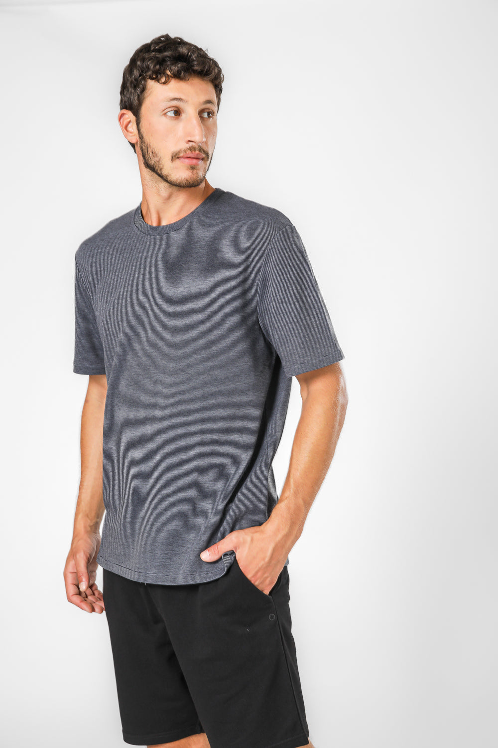 חולצה קצרה בטקסטורת פסים