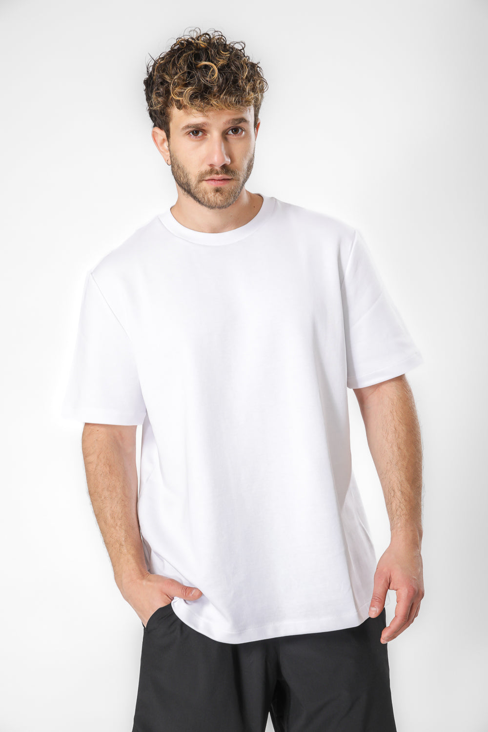 חולצה קצרה עבה בגזרה לוס לגברים