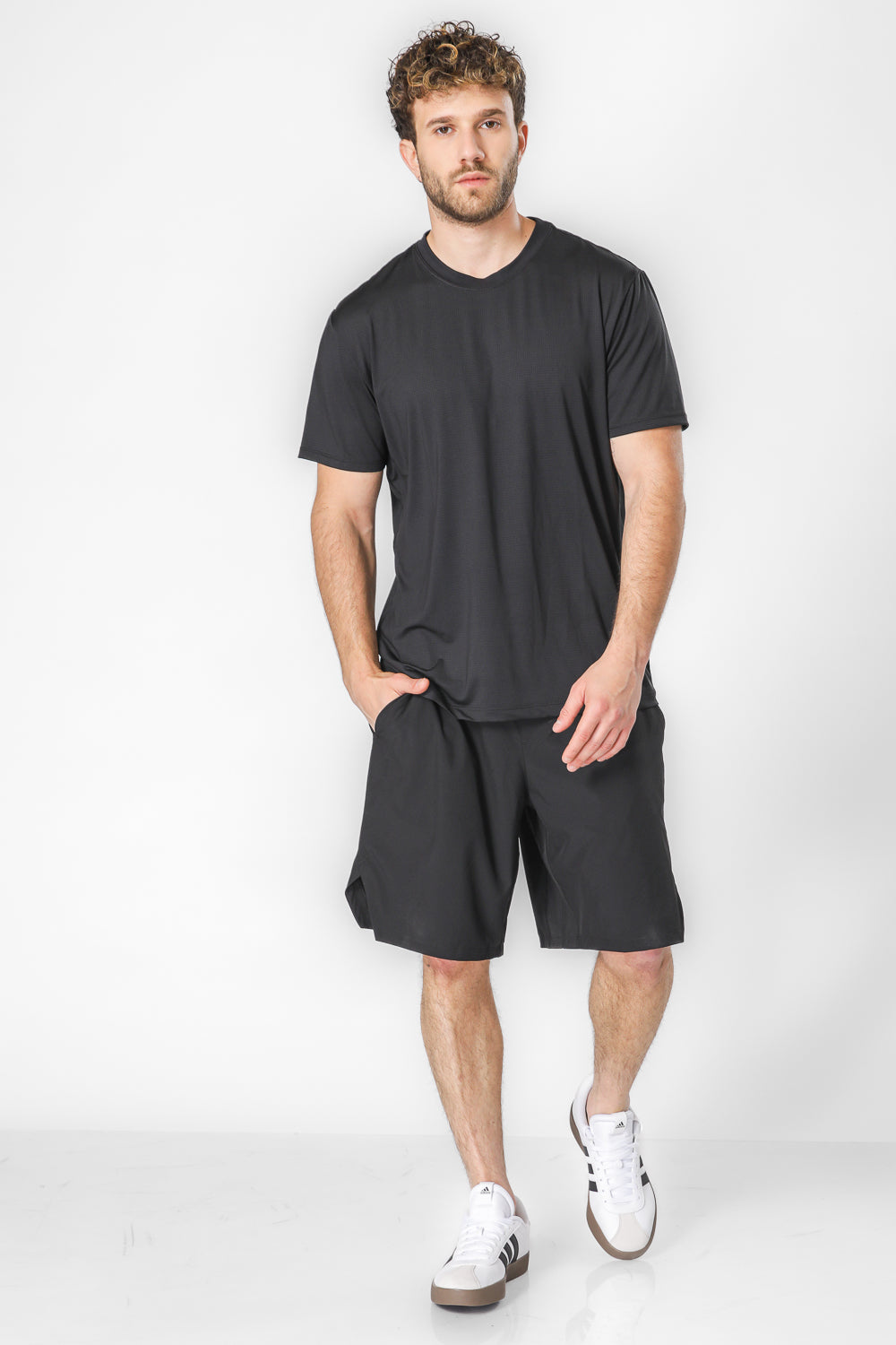 חולצת אקטיב קצרה