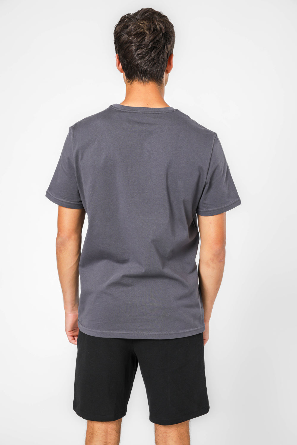 חולצה קצרה צווארון עגול מנדפת זיעה