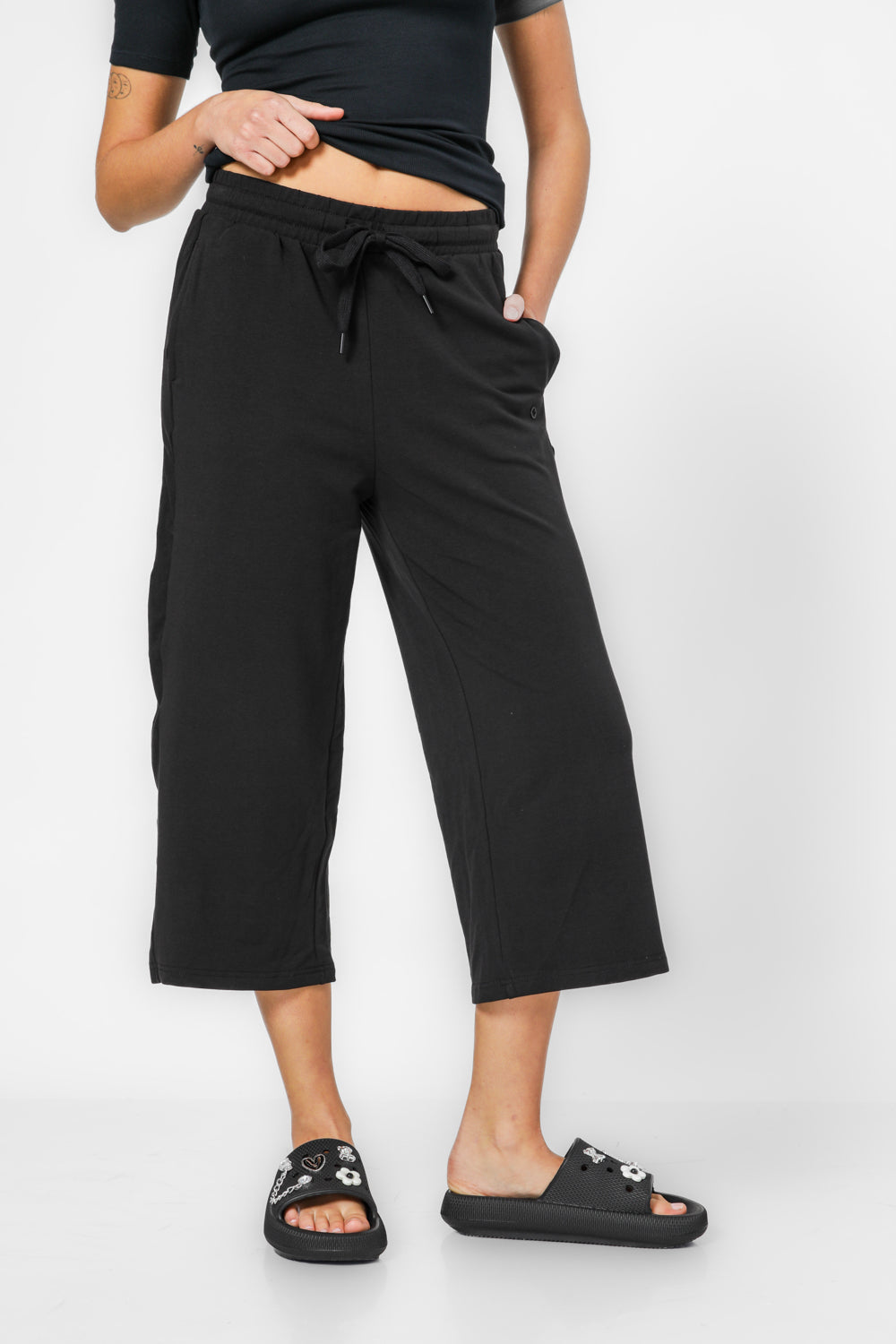 מכנסיי בייסיק באורך 3/4