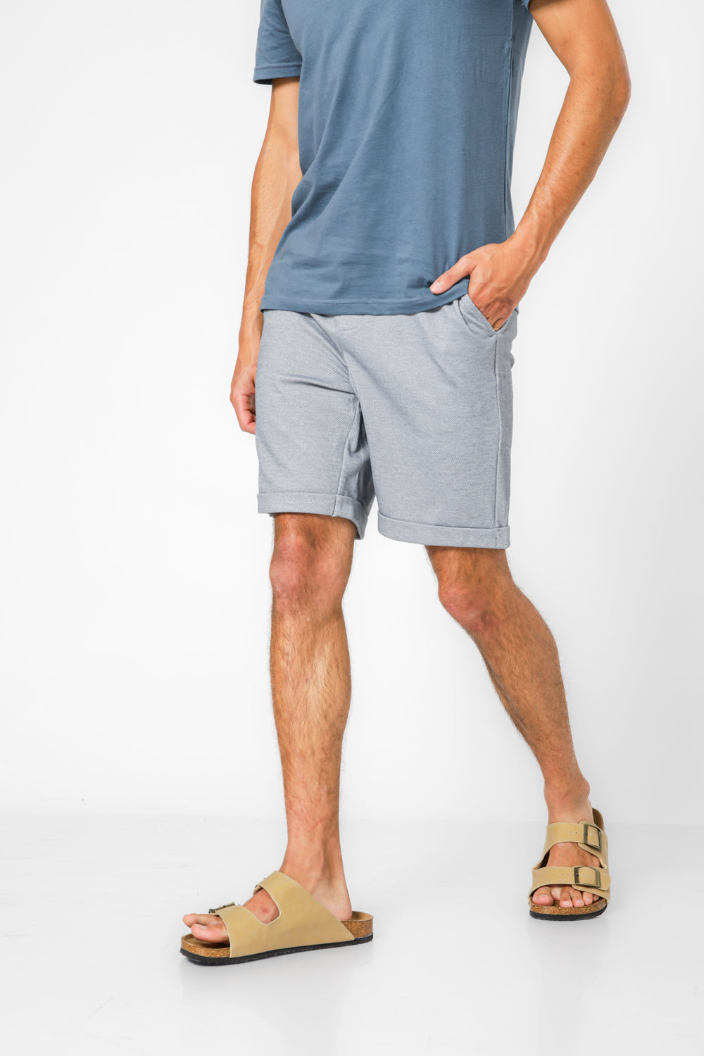 מכנסיים קצרים מבד פיקה