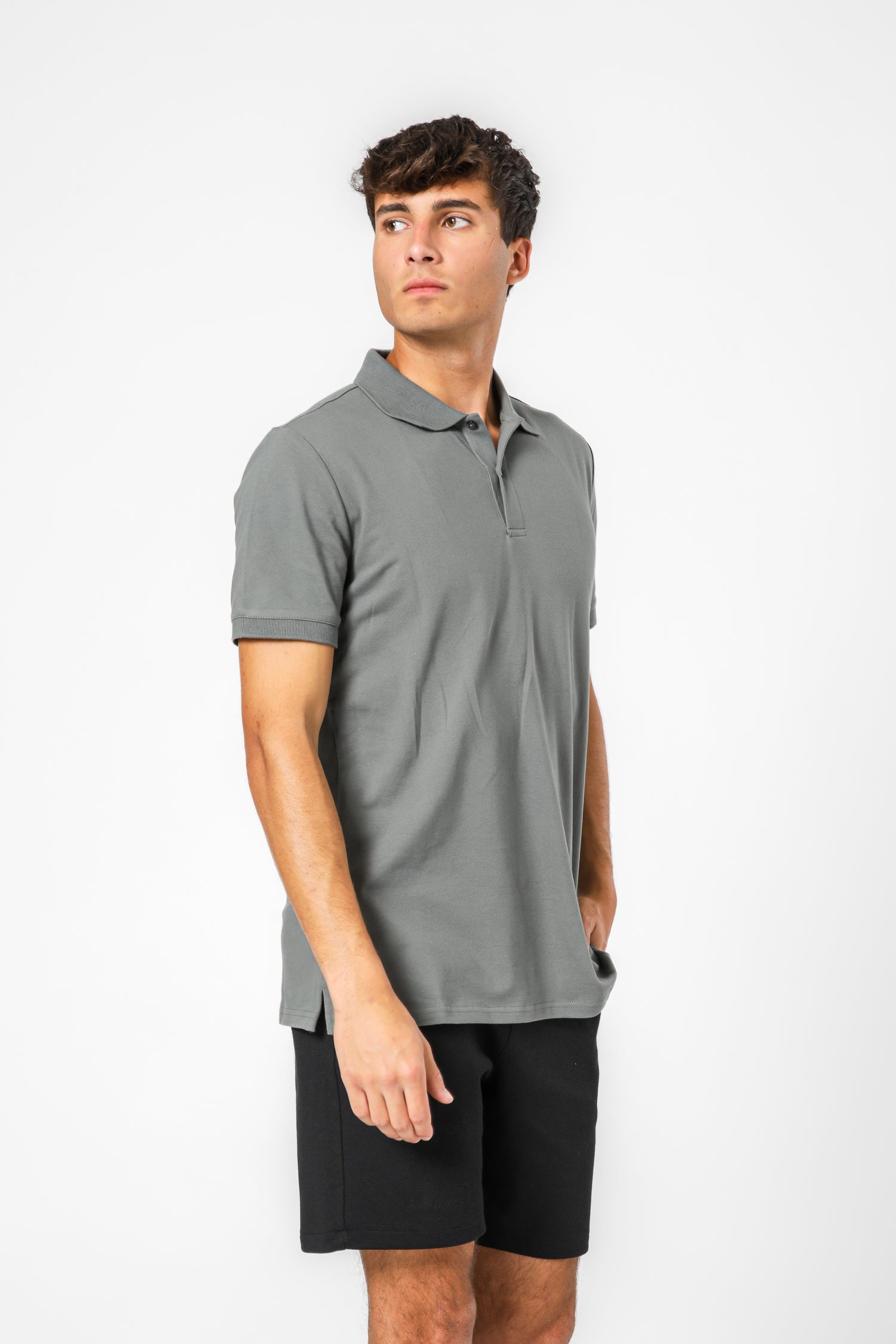 חולצת פולו פיקה בצבע זית