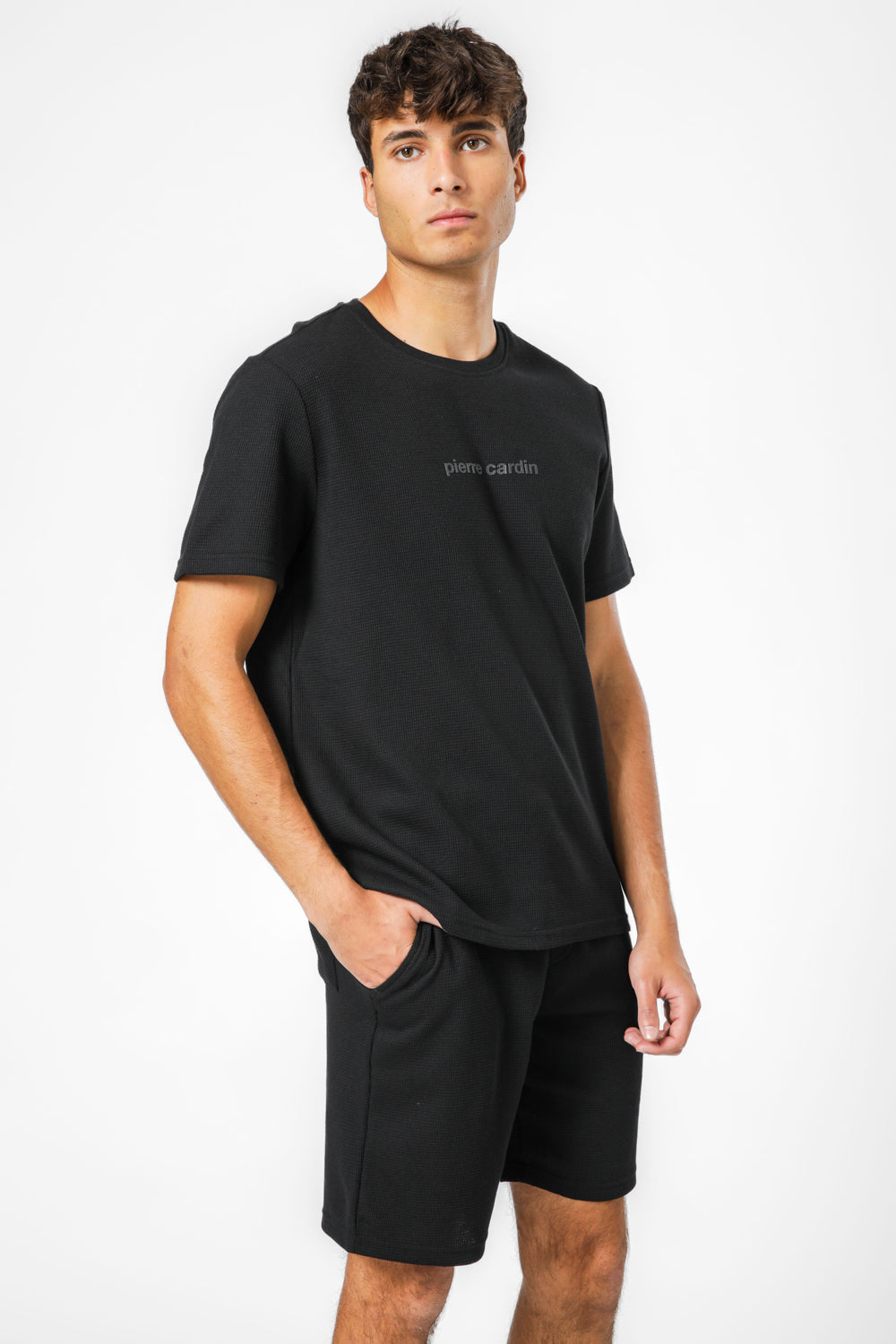 סט פנאי קצר וופל PIERRE CARDIN בצבע שחור