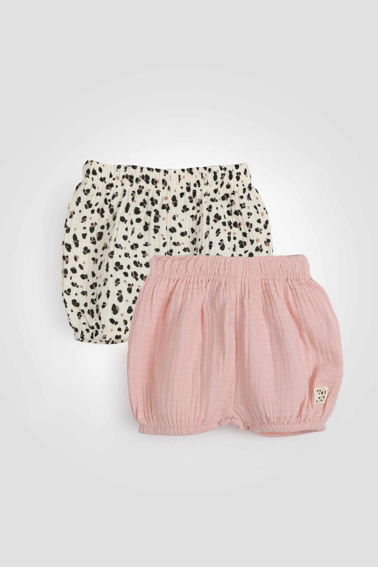 מארז שני מכנסיים קצרים