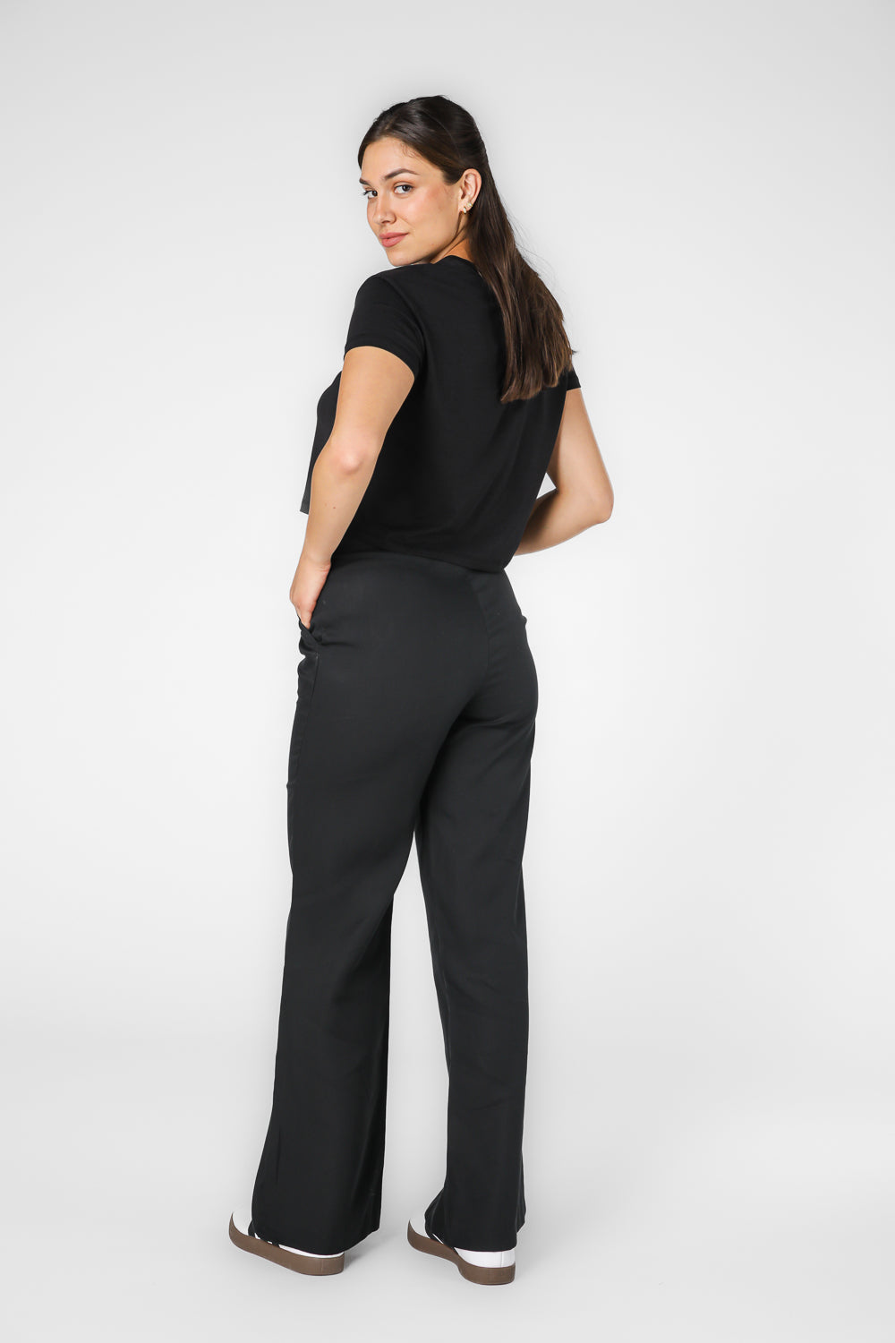 מכנסיים ארוכים במראה מחוייט