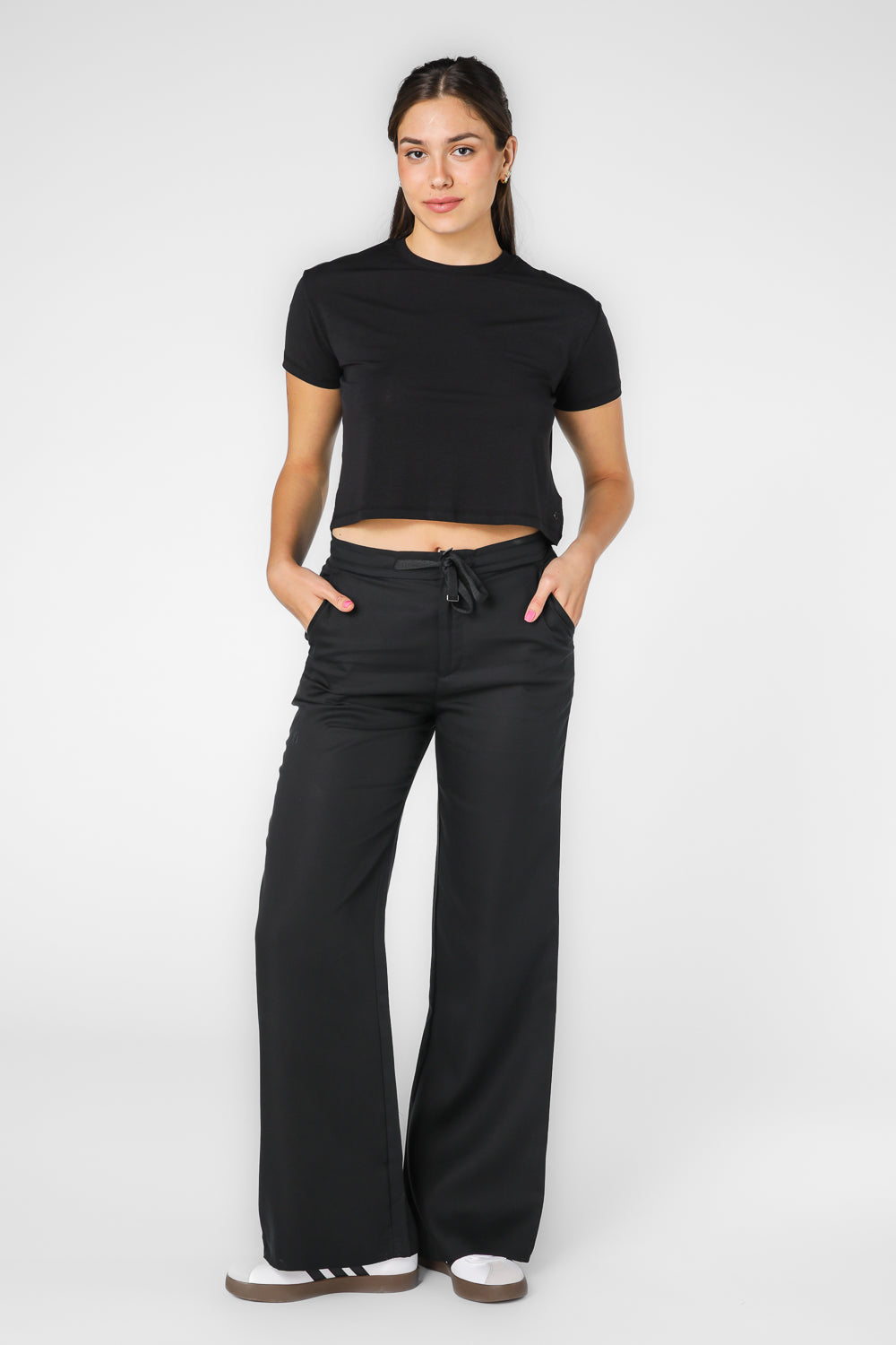 מכנסיים ארוכים במראה מחוייט