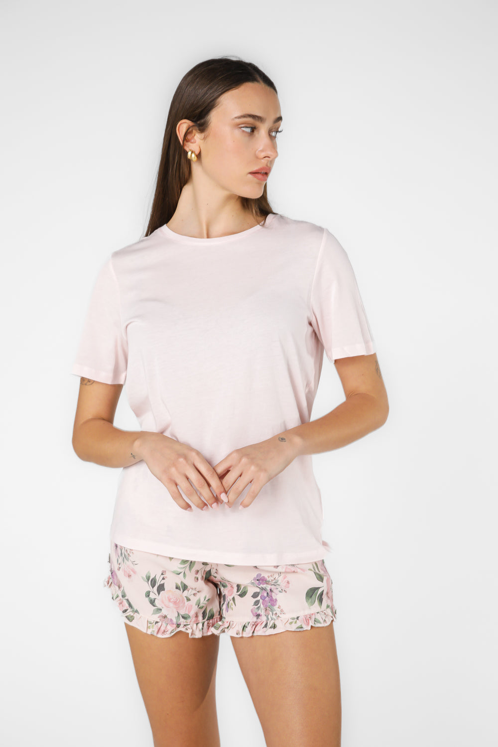 סט פיג'מה ורודה פרחונית קצרה