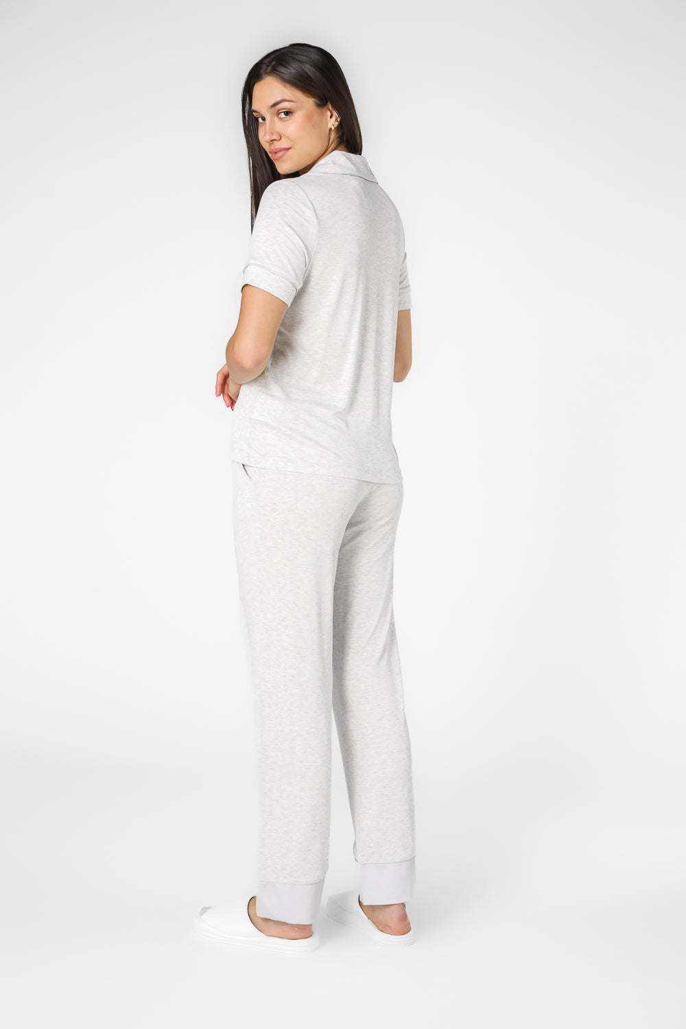 פיג'מת מעבר מכופתרת