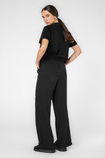 מכנסיים ארוכים בגזרה ישרה