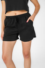 מכנסיים קצרים 