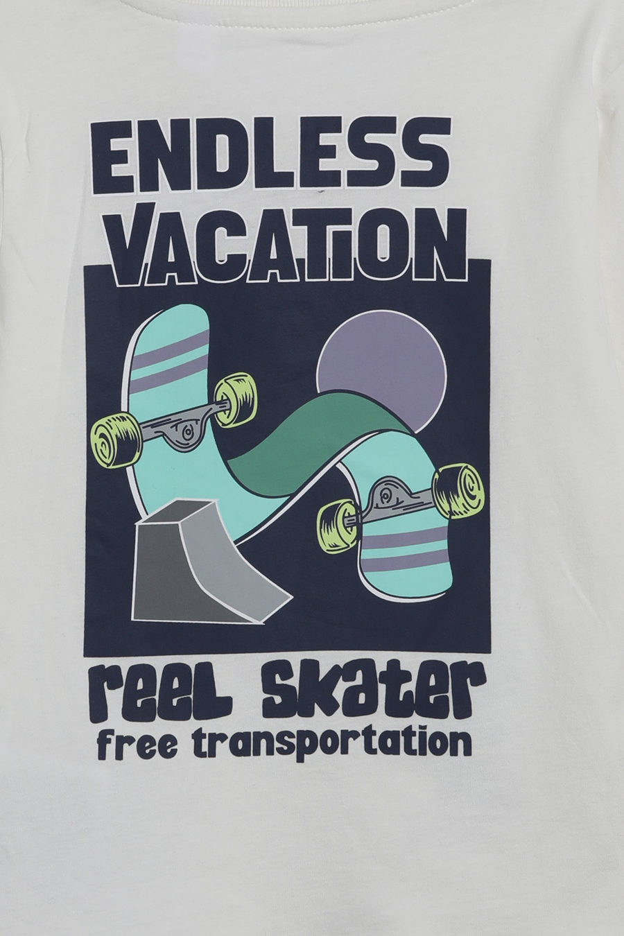 חליפת גן עם גרפיקה סקייטר לבנים | דלתא 