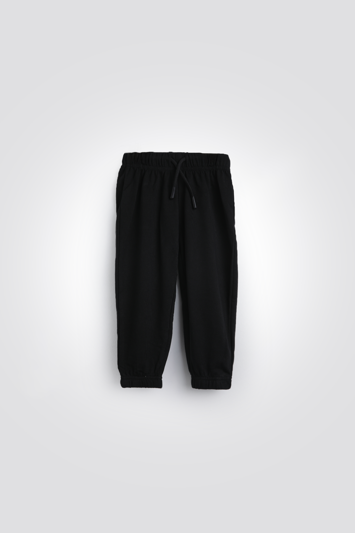 חליפת גן בגווני אפור ושחור לבנים | דלתא 