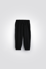 חליפת גן בגווני אפור ושחור לבנים | דלתא 