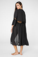 עליונית חוף לנשים בצבע שחור 
