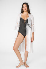 עליונית חוף לנשים בצבע לבן