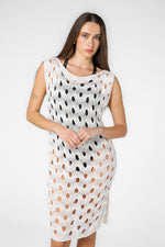 שמלת חוף סרוגה לנשים בצבע לבן