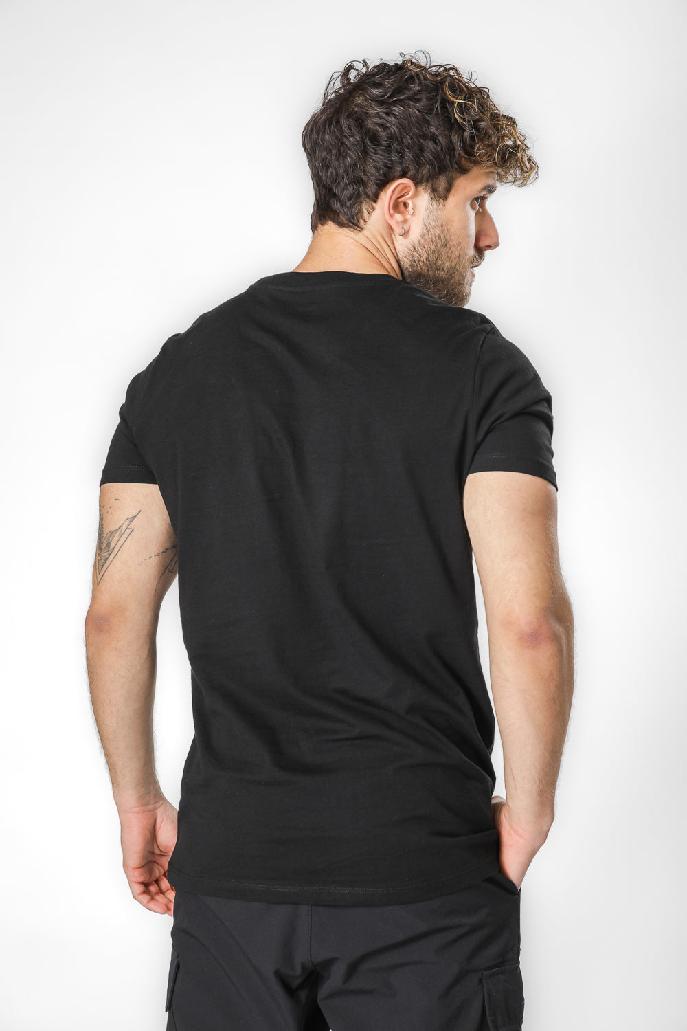 מארז 2 חולצות שרוול קצר שחור | דלתא